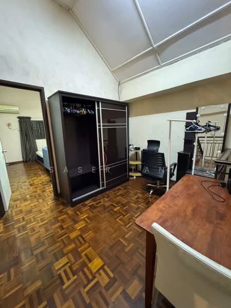 Rumah Teres 1.5 Tingkat untuk Dijual di Taman Pelangi Indah (Ulu Tiram) - SASER TAN. - Bedroom - PropertyGuru.com.my
