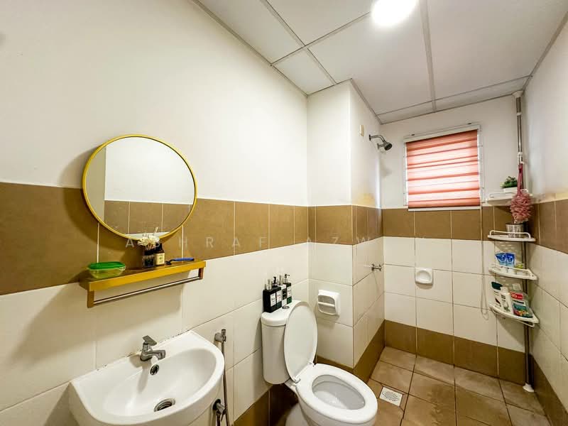 Pangsapuri untuk Dijual di Serunai - Ashraf Azwan - Bathroom - PropertyGuru.com.my