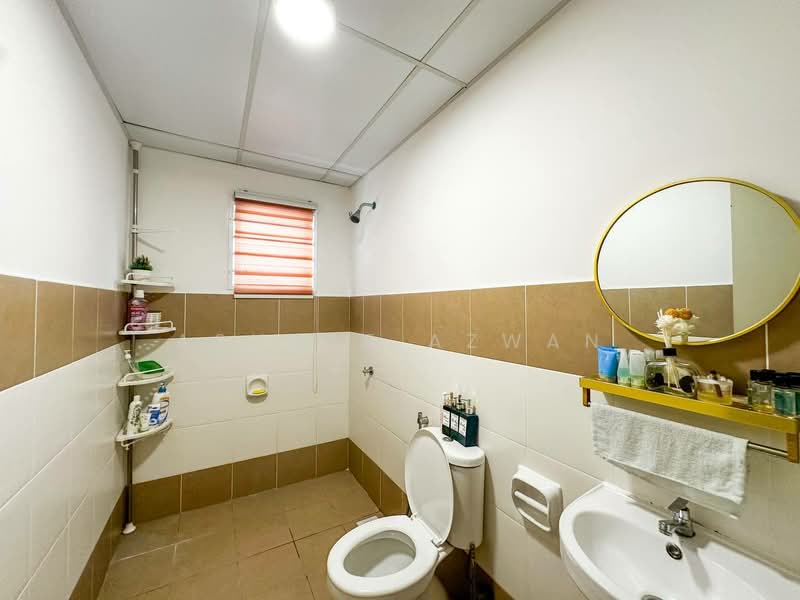 Pangsapuri untuk Dijual di Serunai - Ashraf Azwan - Bathroom - PropertyGuru.com.my