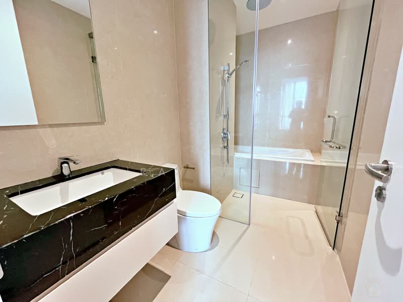 Servis Apartment untuk Disewa di Pavilion Ceylon Hill - Ray Lee - Bathroom - PropertyGuru.com.my
