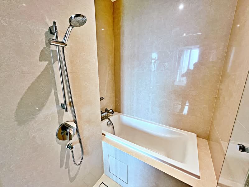Servis Apartment untuk Disewa di Pavilion Ceylon Hill - Ray Lee - Bathroom - PropertyGuru.com.my