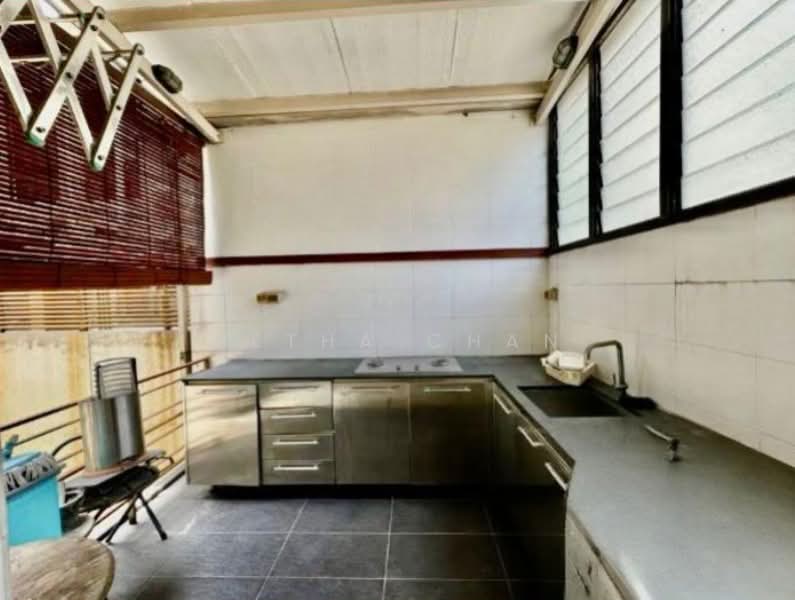 Rumah Berkembar untuk Dijual di Taman Desa (Kuala Lumpur) - Hetha Chan - Kitchen - PropertyGuru.com.my
