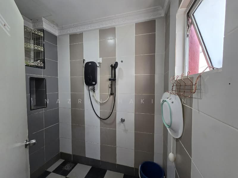 2-storey Terraced House for Sale in Bukit Raja (Selangor) - Nazrin Hakimin - PropertyGuru.com.my