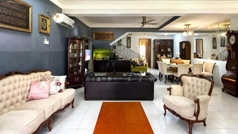 Terraced House for Sale in Taman Bukit Subang (Shah Alam) - Ashraf Azwan - Living Room - PropertyGuru.com.my