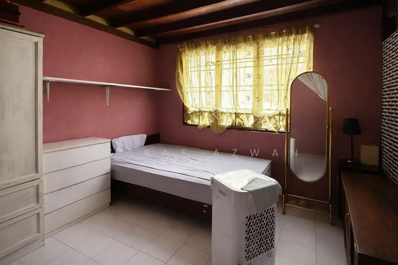 Terraced House for Sale in Taman Bukit Subang (Shah Alam) - Ashraf Azwan - Bedroom - PropertyGuru.com.my