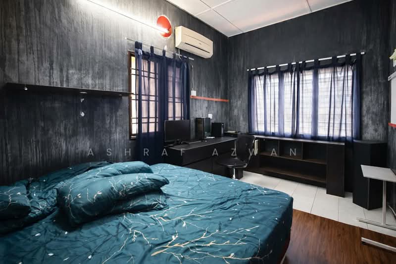 Terraced House for Sale in Taman Bukit Subang (Shah Alam) - Ashraf Azwan - Bedroom - PropertyGuru.com.my