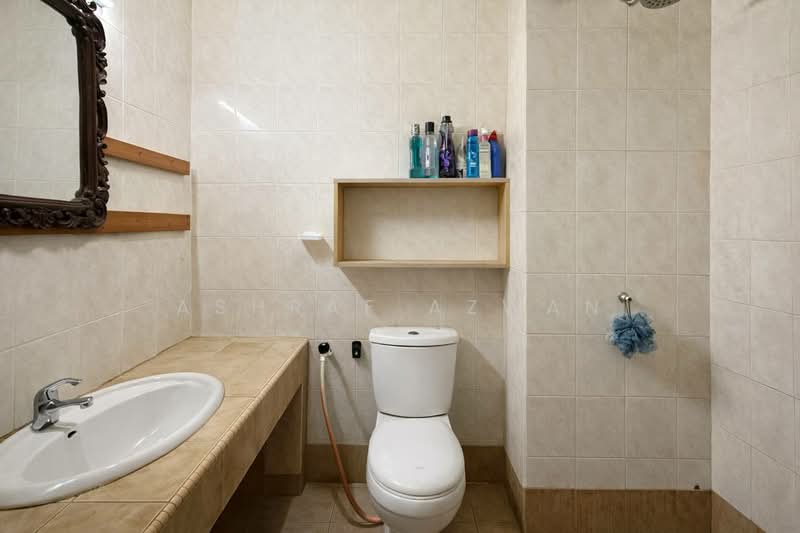 Terraced House for Sale in Taman Bukit Subang (Shah Alam) - Ashraf Azwan - Bathroom - PropertyGuru.com.my