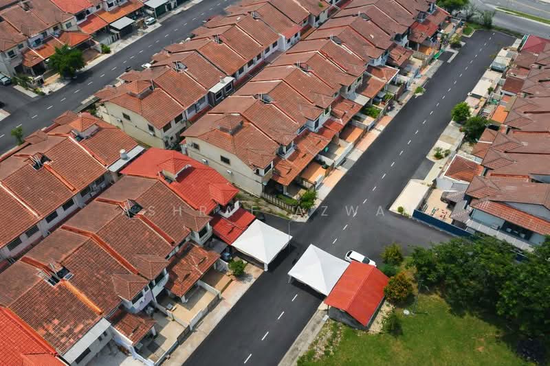 Terraced House for Sale in Taman Bukit Subang (Shah Alam) - Ashraf Azwan - Exterior - PropertyGuru.com.my