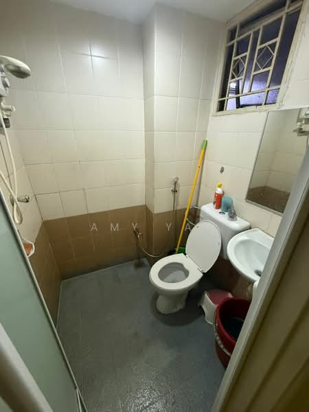 Pangsapuri untuk Dijual di Plaza Metro Prima - Amy Yap - Bathroom - PropertyGuru.com.my