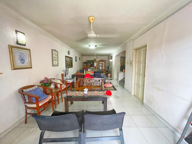 Rumah Teres 2 Tingkat untuk Dijual di Bandar Baru Bangi (Selangor) - Mohd Aizat Saiful Bahri - Living Room - PropertyGuru.com.my