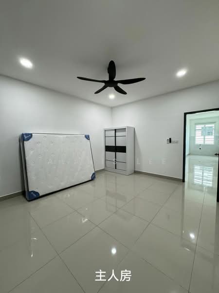 2-storey Terraced House for Rent in Johor Bahru (Johor) - Alanis Lee - Bedroom - PropertyGuru.com.my