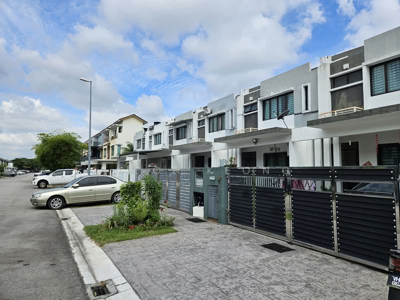 Rumah Teres 2 Tingkat untuk Dijual di Lakeside Residences (Puchong) - Jason Keong - Exterior - PropertyGuru.com.my