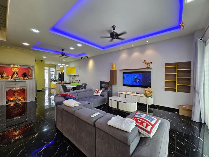 Rumah Teres 2 Tingkat untuk Dijual di Lakeside Residences (Puchong) - Jason Keong - Living Room - PropertyGuru.com.my