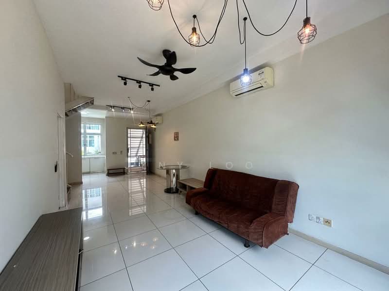 Rumah Bandar untuk Dijual di Taman Sutera Utama (Skudai) - Jeny Loo - Living Room - PropertyGuru.com.my