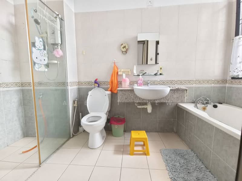 2-storey Terraced House for Sale in Bakri (Johor) - Albert Liew - Bathroom - PropertyGuru.com.my