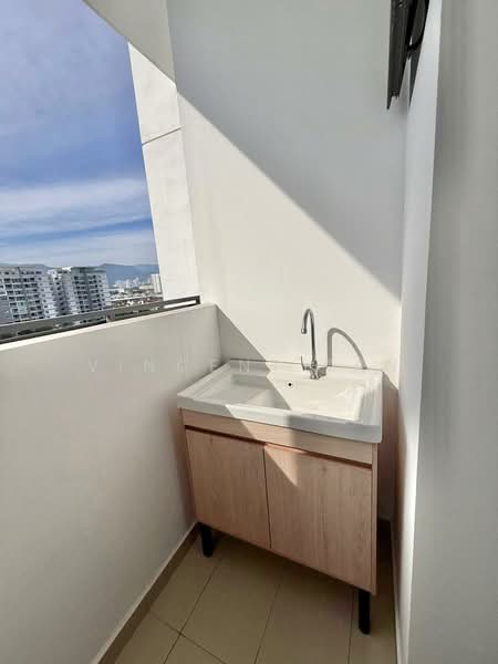 Condominium for Rent at Queens Residences Q2 @ Queens Waterfront - Vincent Tan - Balcony - PropertyGuru.com.my