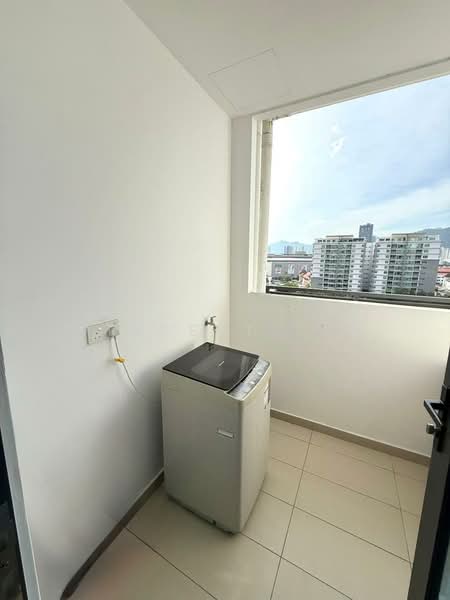 Condominium for Rent at Queens Residences Q2 @ Queens Waterfront - Vincent Tan - Balcony - PropertyGuru.com.my