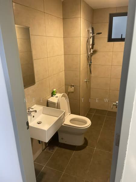 Servis Apartment untuk Disewa di M Luna - Nelson Tiew - Bathroom - PropertyGuru.com.my