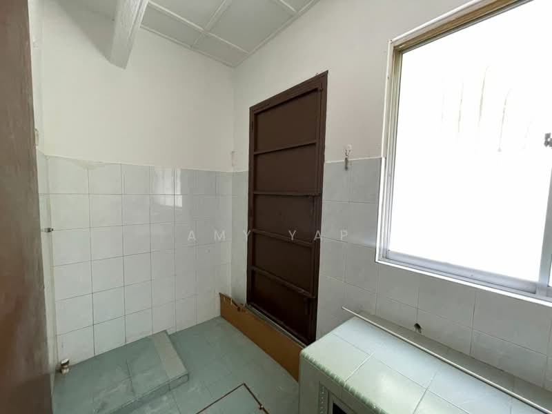 Rumah Teres 3 Tingkat untuk Dijual di Taman Daya (Kepong) - Amy Yap - Interior - PropertyGuru.com.my