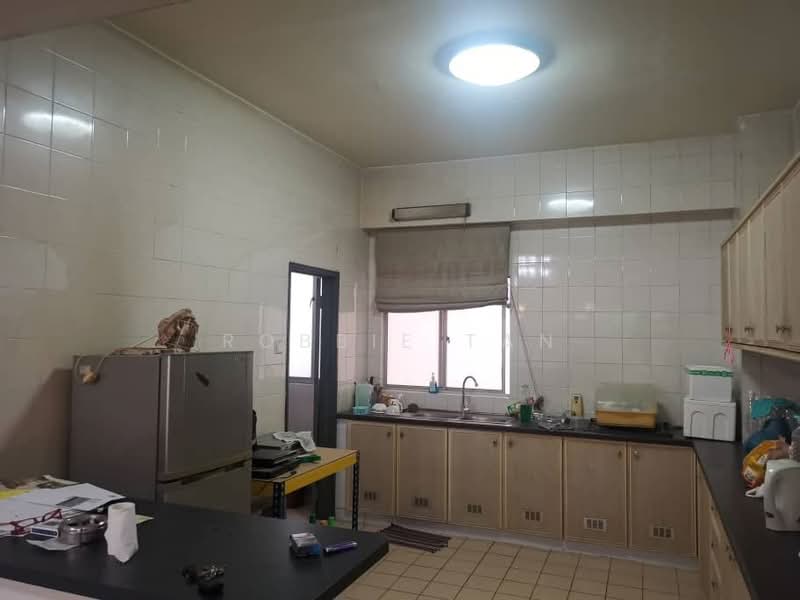 Kondominium untuk Disewa di Pelita Indah - Robbie Tan - Kitchen - PropertyGuru.com.my