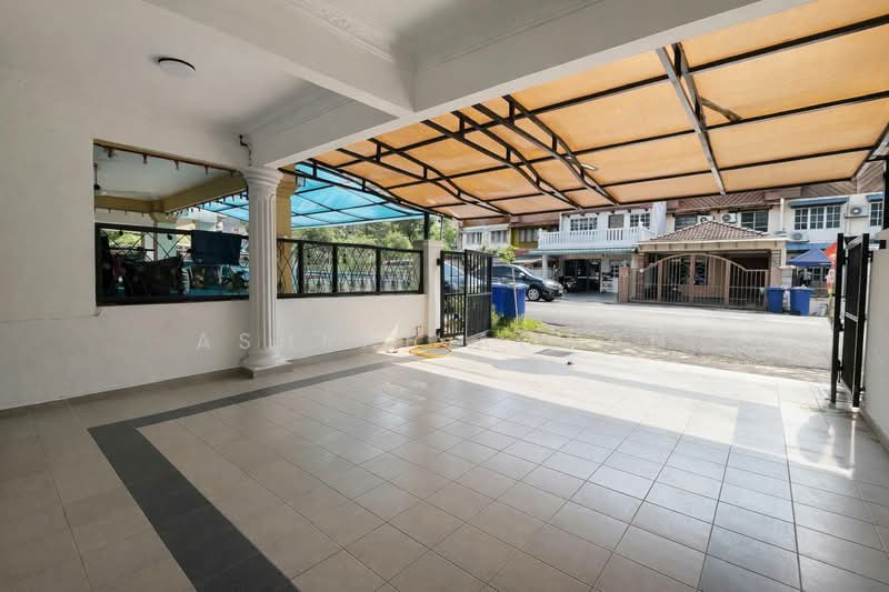 Rumah Teres 2 Tingkat untuk Dijual di Seksyen 19 (Shah Alam) - Ashraf Azwan - Exterior - PropertyGuru.com.my