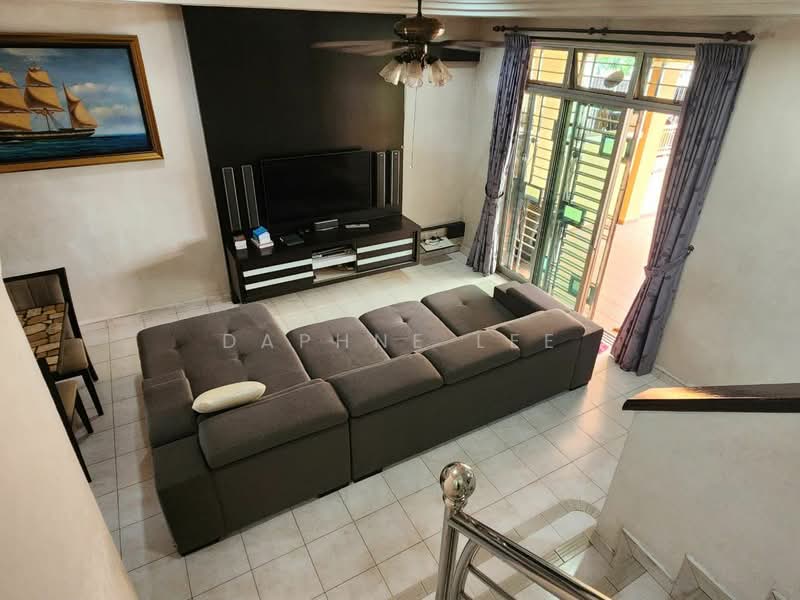 2-storey Terraced House for Rent in Taman Mount Austin (Tebrau) - Daphne Lee - Living Room - PropertyGuru.com.my