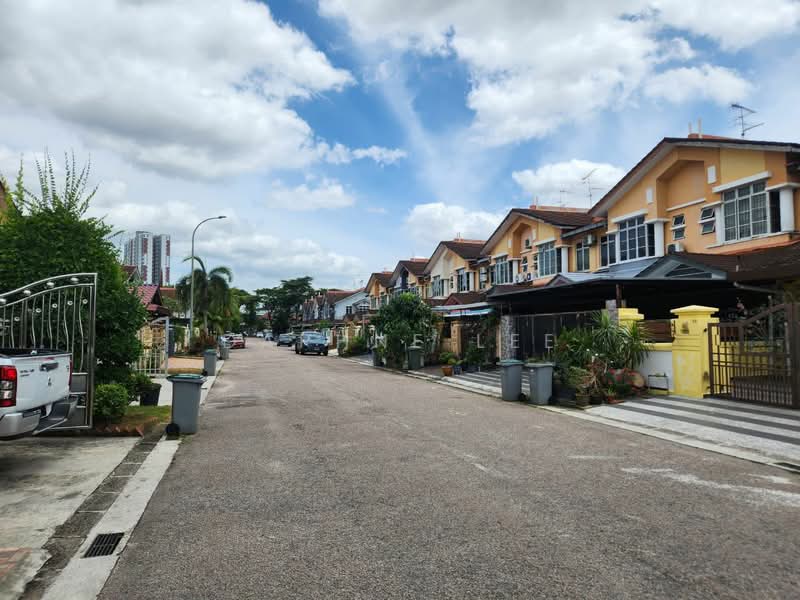 2-storey Terraced House for Rent in Taman Mount Austin (Tebrau) - Daphne Lee - Exterior - PropertyGuru.com.my