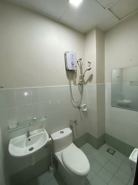 2-storey Terraced House for Sale in TAMAN PUCHONG UTAMA (Puchong) - KT Go - Bathroom - PropertyGuru.com.my