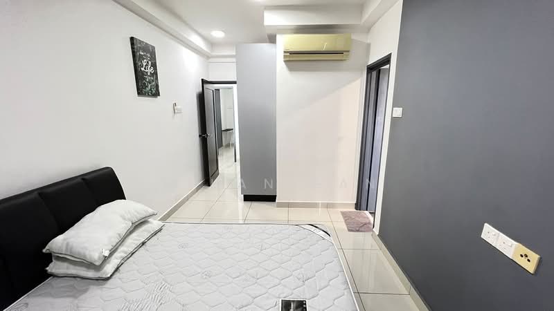 Servis Apartment untuk Disewa di KSL Residence @ Daya - Ethan Gan - Bedroom - PropertyGuru.com.my