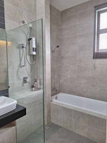 Semi-Detached House for Rent in Eco Majestic (Semenyih) - Nicholas Siaw - Bathroom - PropertyGuru.com.my