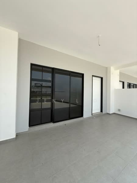 Cluster House for Sale in Iskandar Puteri (Nusajaya) (Johor) - Jeny Loo - Exterior - PropertyGuru.com.my