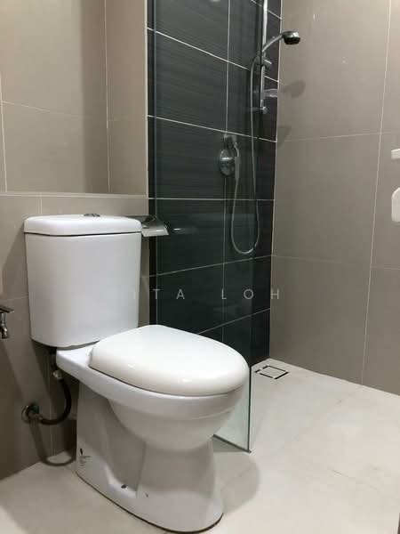 Servis Apartment untuk Disewa di Desa Green - Rita Loh - Bathroom - PropertyGuru.com.my