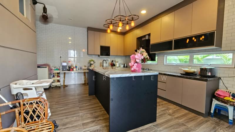 Cluster House for Sale in Bakri (Johor) - Albert Liew - Kitchen - PropertyGuru.com.my