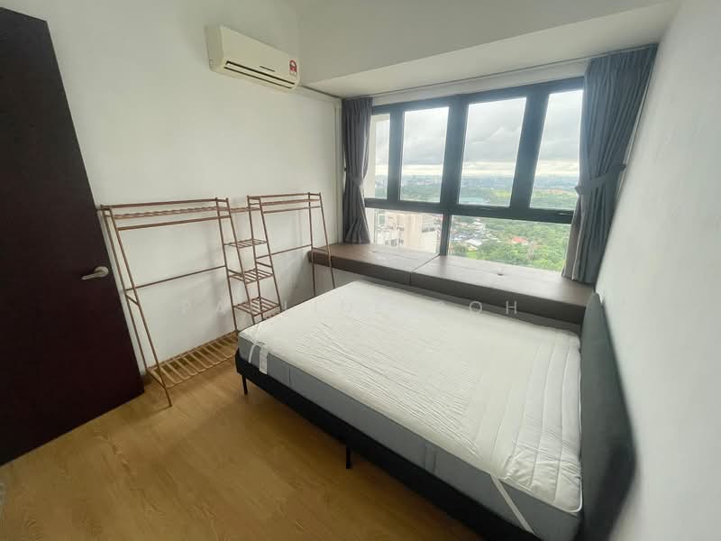 Condominium for Rent at Amberside @ Country Garden Danga Bay - Pauline Goh - Bedroom - PropertyGuru.com.my