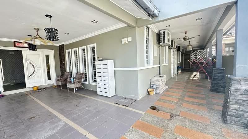 Semi-Detached House for Sale in Taman Jelok Impian (Kajang) - Mohd Aizat Saiful Bahri - Exterior - PropertyGuru.com.my