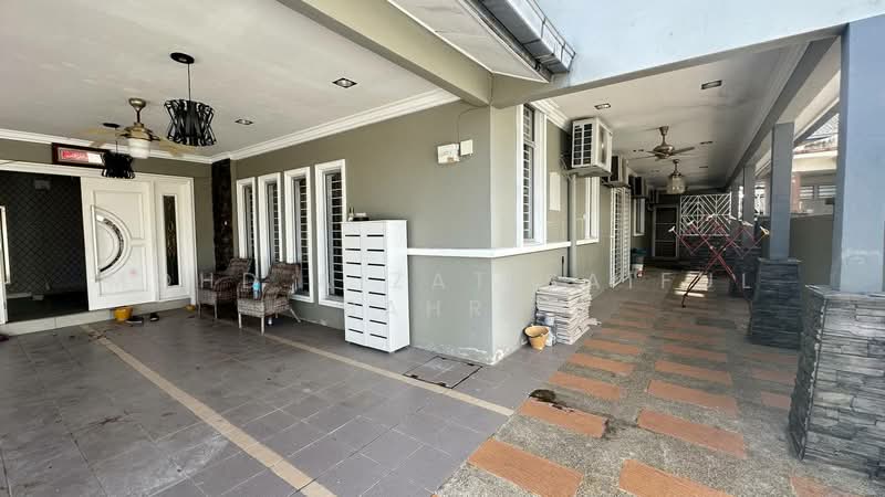 Semi-Detached House for Sale in Taman Jelok Impian (Kajang) - Mohd Aizat Saiful Bahri - Exterior - PropertyGuru.com.my