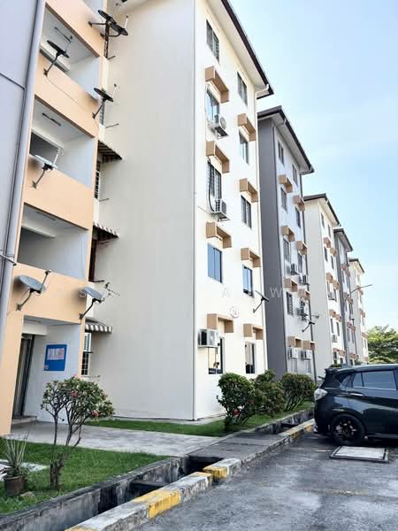 Pangsapuri untuk Dijual di Subang Perdana Goodyear Court 5 - Ashraf Azwan - Exterior - PropertyGuru.com.my