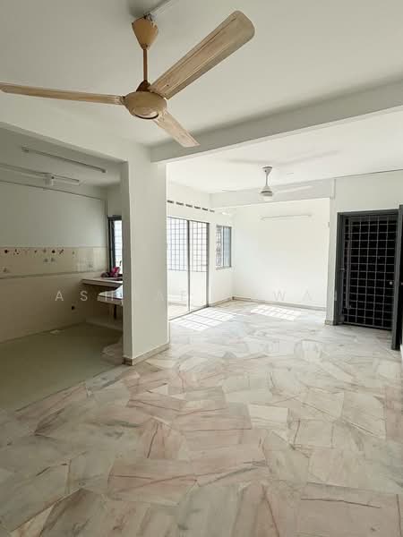 Pangsapuri untuk Dijual di Subang Perdana Goodyear Court 5 - Ashraf Azwan - Interior - PropertyGuru.com.my