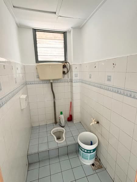 Pangsapuri untuk Dijual di Subang Perdana Goodyear Court 5 - Ashraf Azwan - Bathroom - PropertyGuru.com.my