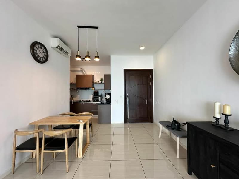 Kondominium untuk Disewa di Queens Residences Q2 @ Queens Waterfront - Vincent Tan - Dining Room - PropertyGuru.com.my