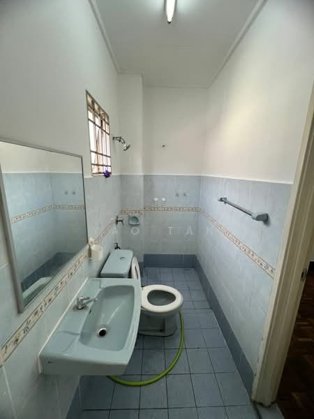 2-storey Terraced House for Rent in Putra Heights (Subang Jaya) - Yao Tan - Bathroom - PropertyGuru.com.my