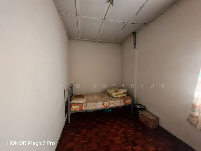 Rumah Teres 2 Tingkat untuk Dijual di Taman Sri Gombak (Gombak) - Thoriq Suparman - Bedroom - PropertyGuru.com.my