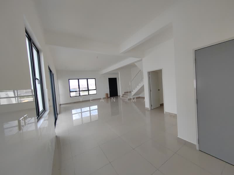2-storey Terraced House for Sale in Rawang (Selangor) - Yean Ma - Living Room - PropertyGuru.com.my