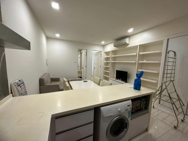 Servis Apartment untuk Dijual di Camellia Serviced Suites - Rita Loh - Living Room - PropertyGuru.com.my