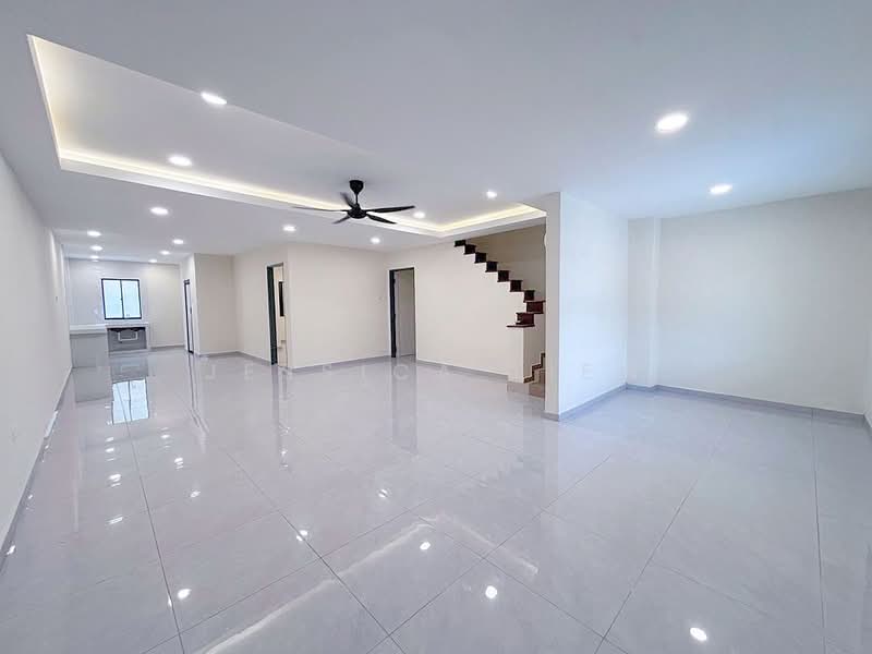2-storey Terraced House for Sale in Skudai (Johor) - Jessica Tiew - Living Room - PropertyGuru.com.my