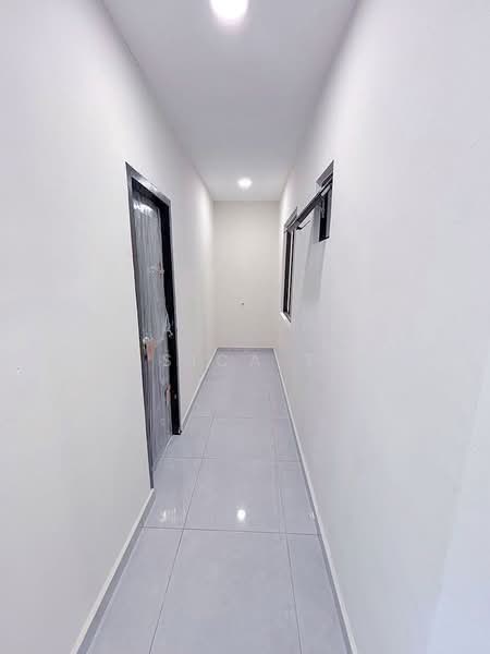 2-storey Terraced House for Sale in Skudai (Johor) - Jessica Tiew - Corridor - PropertyGuru.com.my