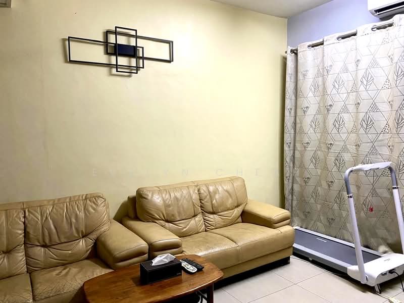 2-storey Terraced House for Sale in TAMAN PUCHONG UTAMA (Puchong) - Evelyn Cheah - Living Room - PropertyGuru.com.my