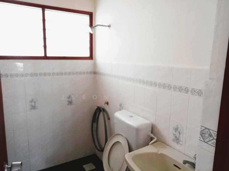 Kondominium untuk Dijual di Selesa Puteri Condominium - Jason Chua - Bathroom - PropertyGuru.com.my