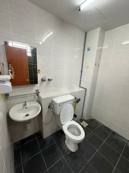 Kondominium untuk Dijual di Ampang Prima - Elaine Yap - Bathroom - PropertyGuru.com.my