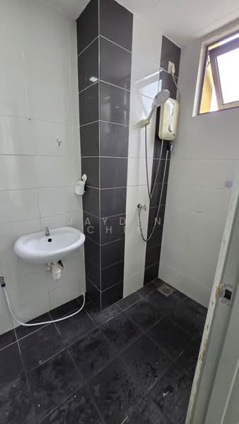Service Residence for Rent at Silk Sky - Jayden Chik - Bathroom - PropertyGuru.com.my